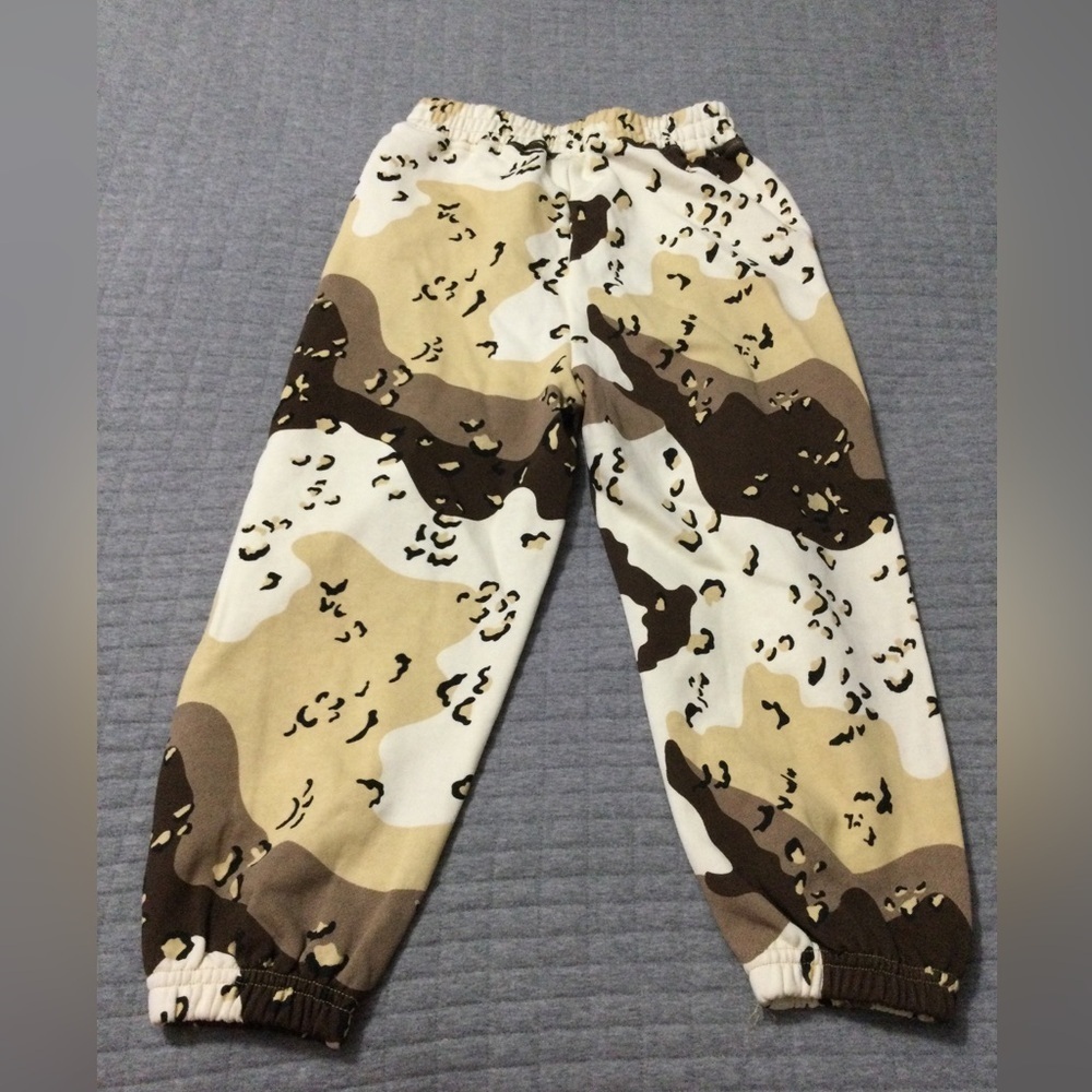 We Are Little Giants Creative Disruptors Boy’s Choc Chip Camo Pants Size 5/6 - Picture 4 of 8